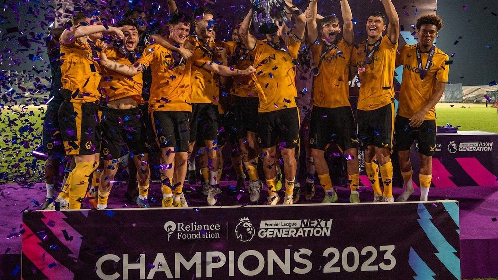 Wolves win the 2017/18 Championship title and will be promoted to the  Premiership next season! : r/soccerbanners